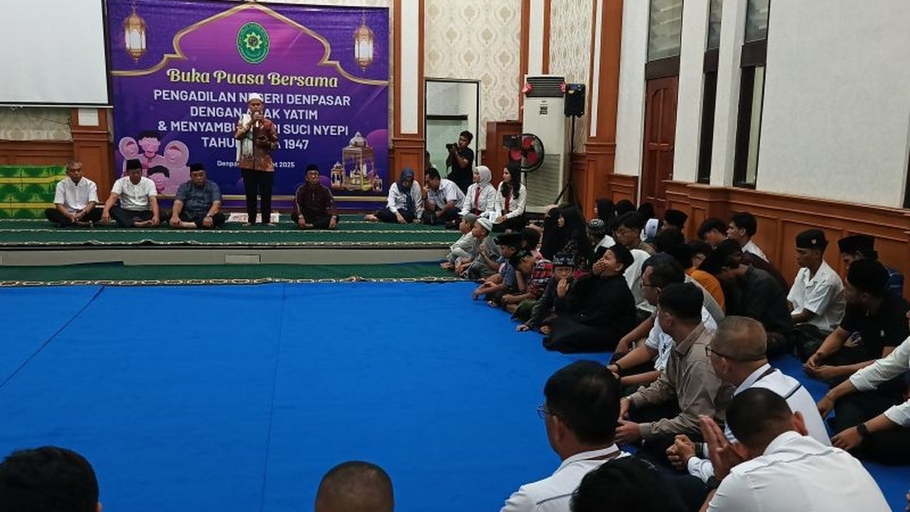 Pengadilan Negeri Denpasar menggelar acara berbagi takjil dan buka puasa bersama anak yatim piatu, sebagai wujud solidaritas dan toleransi antar umat beragama di bulan Ramadhan.