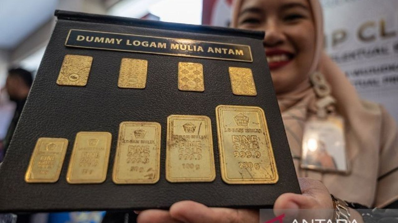 Harga Emas Antam Turun Rp6.000 per Gram, Kini Rp1,759 Juta