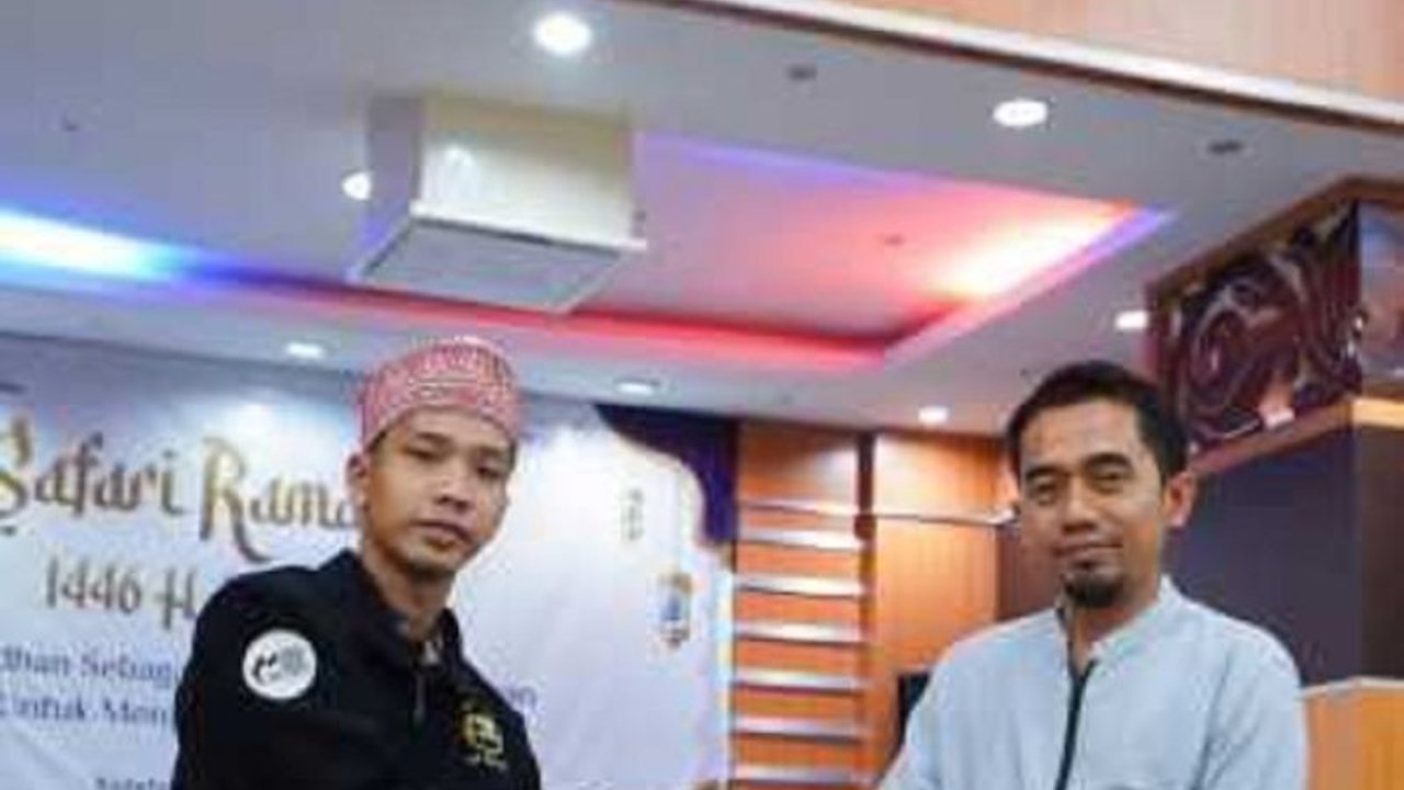 PT Timah Tbk menunjukkan kepedulian sosial dengan memberikan bantuan renovasi kepada Mushalla Al Falah dan Pesantren Tahfizul Quran Al Kausar di Belitung Timur menjelang Ramadhan 2025.