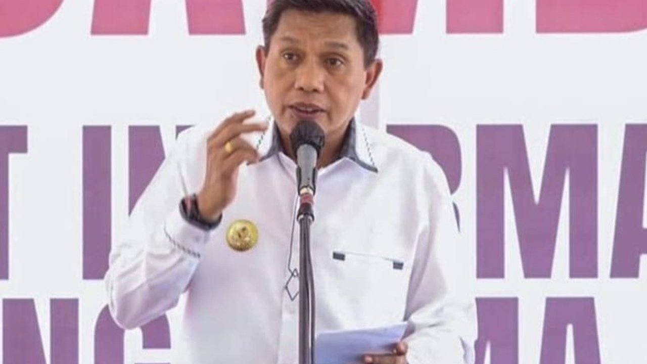 Pemkot Ambon menerapkan sistem meritokrasi birokrasi untuk mengisi jabatan eselon IV, III, dan II,  mengutamakan kompetensi, prestasi, dan kinerja ASN guna mewujudkan birokrasi yang bersih dan transparan.