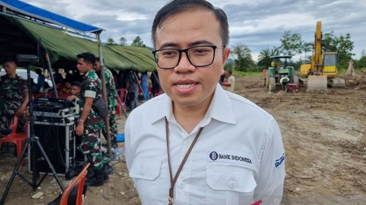 Bank Indonesia (BI) Papua Barat telah memilih 28 UMKM berpotensi untuk mengikuti program kurasi tahun 2025, yang meliputi pelatihan digital dan pameran produk untuk meningkatkan daya saing.