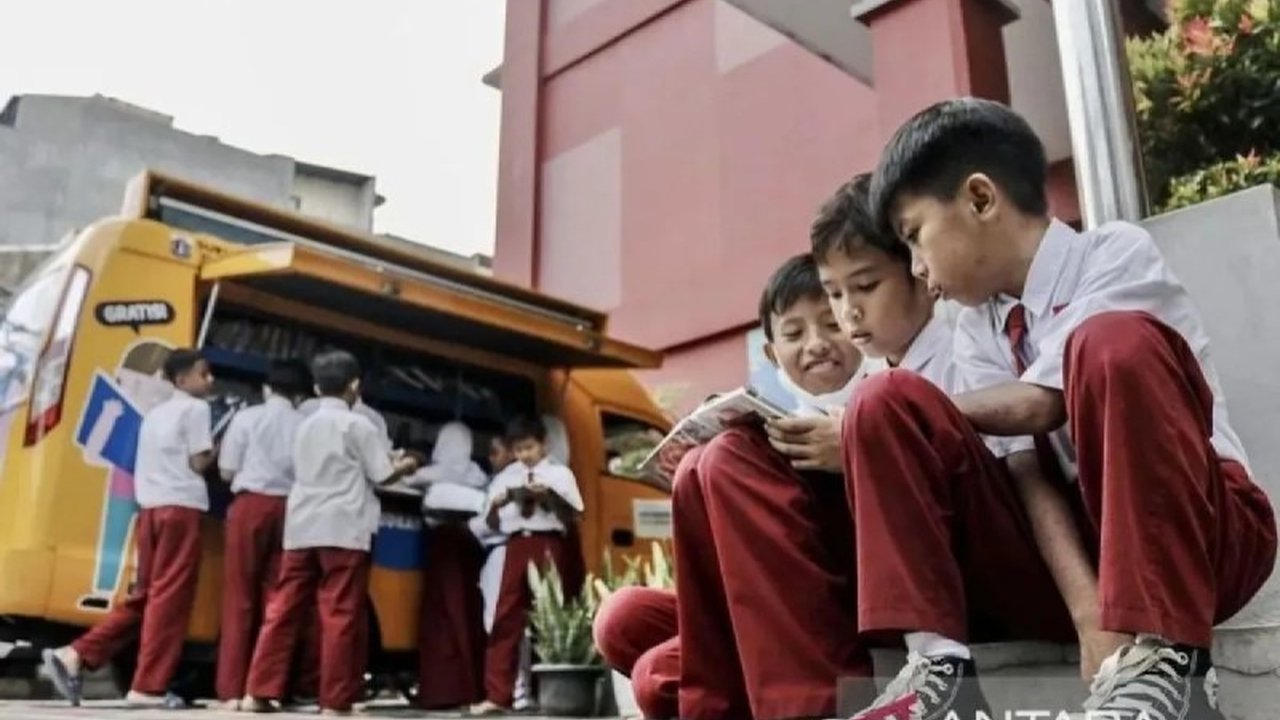 Kemenag DKI Jakarta sedang merumuskan materi dan kegiatan pembelajaran di sekolah dan madrasah selama Ramadhan 1446 H, termasuk kemungkinan melanjutkan program pesantren kilat, dengan fokus penguatan pemahaman Al-Quran dan pengamalan ajaran Islam.