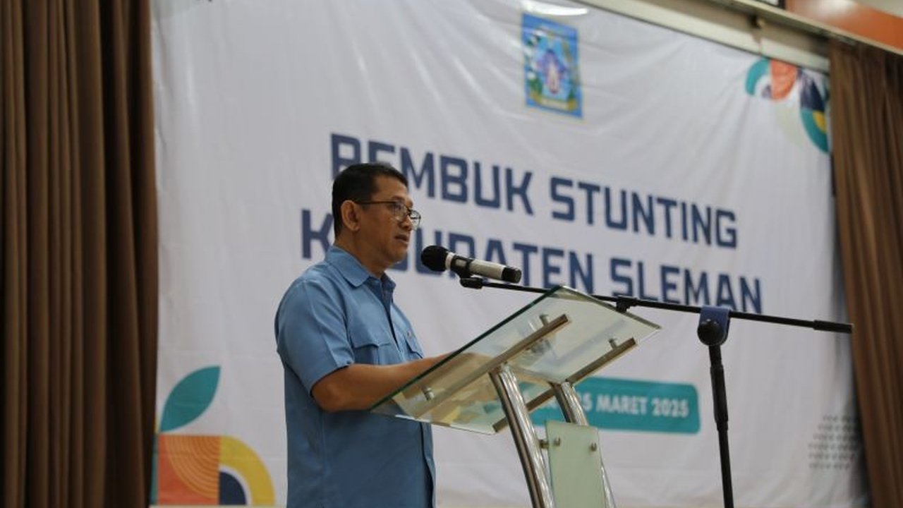 Kabupaten Sleman, Yogyakarta, terus berupaya menurunkan angka stunting melalui sinergi lintas sektor, meskipun angka stunting di wilayah tersebut telah berada di bawah angka nasional.
