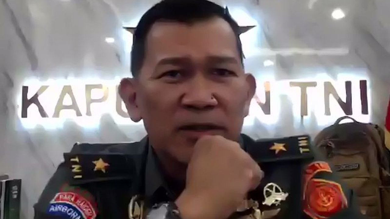 Kapuspen TNI menegaskan proses pengunduran diri prajurit TNI di luar 14 kementerian/lembaga sesuai revisi UU Nomor 34 Tahun 2004 tengah berlangsung, mengikuti perintah Panglima TNI.
