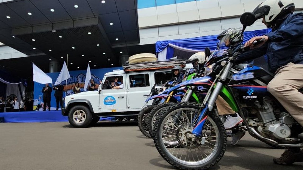 Kementerian Kominfo kerahkan 1.500 petugas untuk memastikan kelancaran layanan telekomunikasi selama periode mudik Lebaran 2025 di 386 posko siaga.