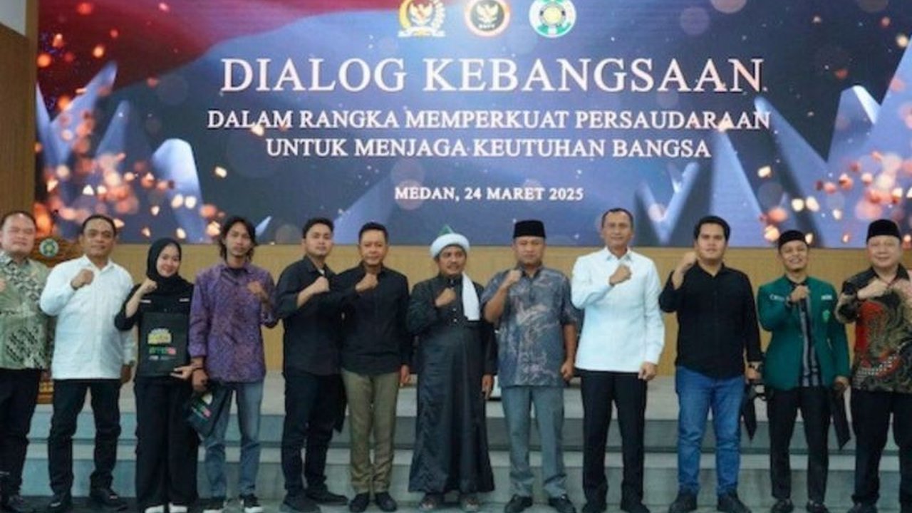 BNPT dan DPR RI menggelar Dialog Kebangsaan di Medan, Sumatera Utara, untuk memperkuat persatuan dan kesatuan bangsa serta mencegah paham radikal terorisme.