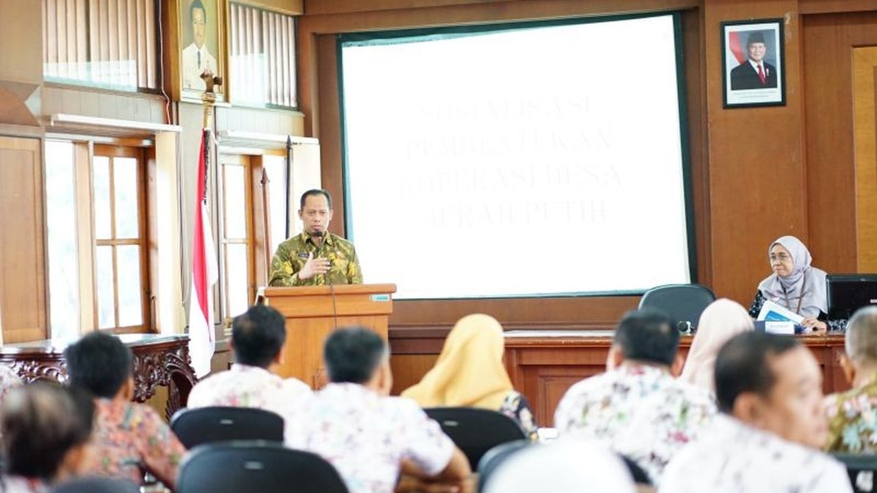 Pemerintah Kabupaten Pati gencar sosialisasikan pembentukan Koperasi Desa Merah Putih untuk meningkatkan kesejahteraan dan mengatasi kemiskinan ekstrem, ditargetkan 401 desa di 21 kecamatan.