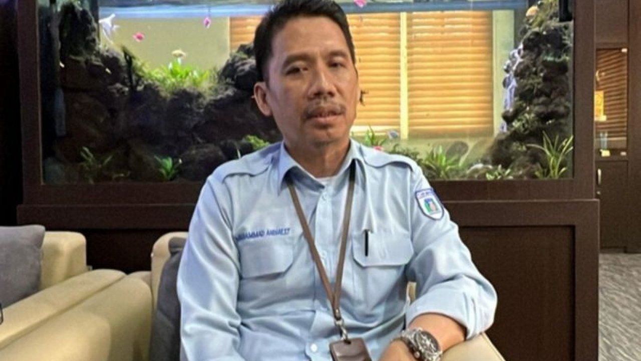 Perusahaan Air Minum (PAM) Bandarmasih memastikan pasokan air bersih tetap lancar di Banjarmasin selama Lebaran 2025, dengan layanan pengaduan 24 jam dan petugas siaga.