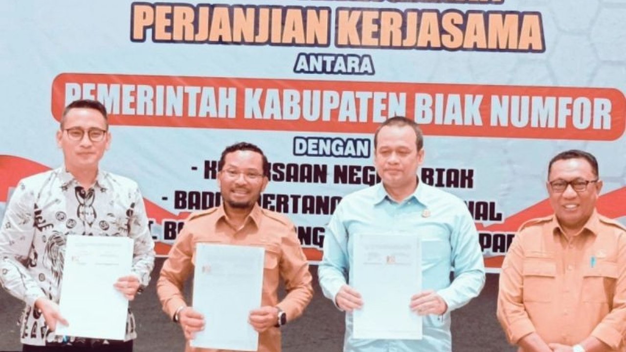 Pemkab Biak Numfor, Papua, bekerja sama dengan Kejari Biak untuk menuntaskan permasalahan hukum perdata dan tata usaha negara, serta menertibkan aset daerah yang dikuasai pihak lain.