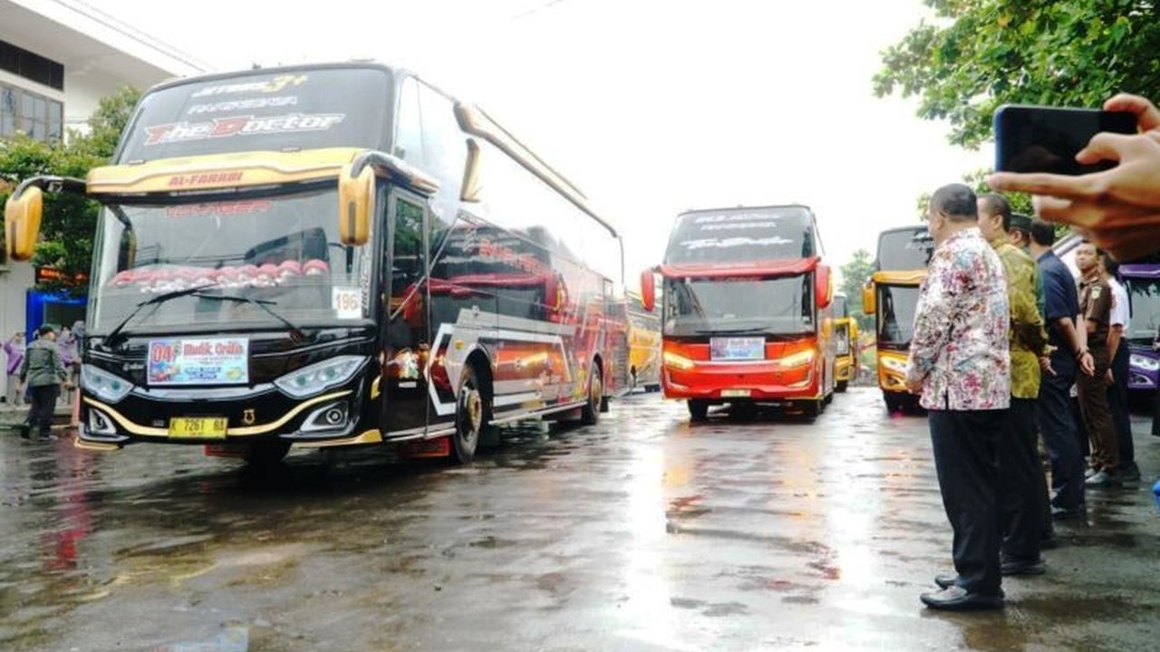 Pemerintah Kabupaten Pati berencana menambah armada bus mudik gratis menjadi 30 unit pada tahun 2026 untuk memenuhi tingginya animo pemudik dari Jakarta dan sekitarnya.