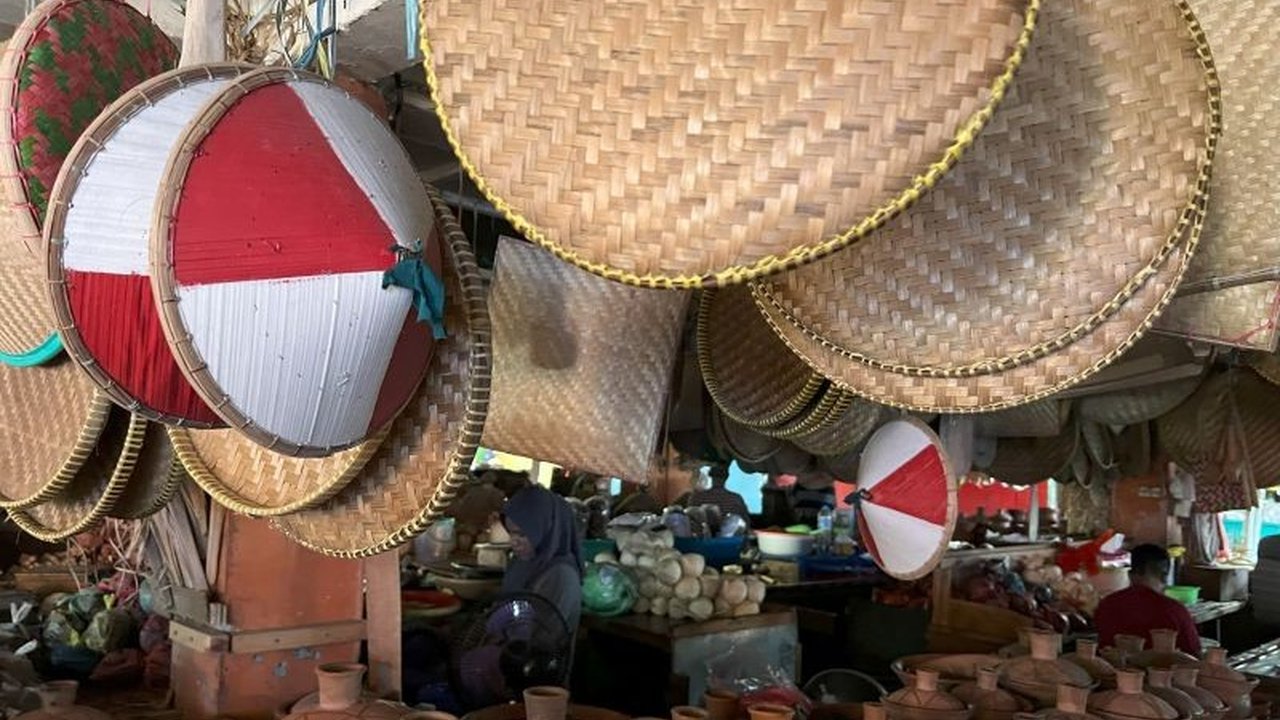 Kementerian Hukum dan HAM Maluku Utara (Kemenkumham Malut) mencatat 67 pelaku usaha telah mendaftarkan badan usaha perseroan perorangan di triwulan pertama tahun 2025, dengan proses yang mudah dan murah.