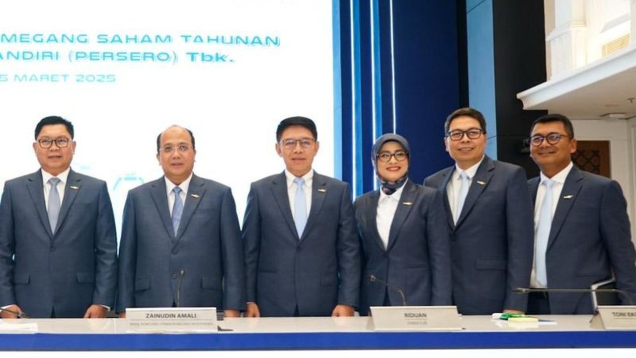 RUPST Bank Mandiri menetapkan dividen Rp43,51 triliun, menunjukkan dukungan pemegang saham pada ekspansi bisnis dan komitmen pada pembangunan nasional.