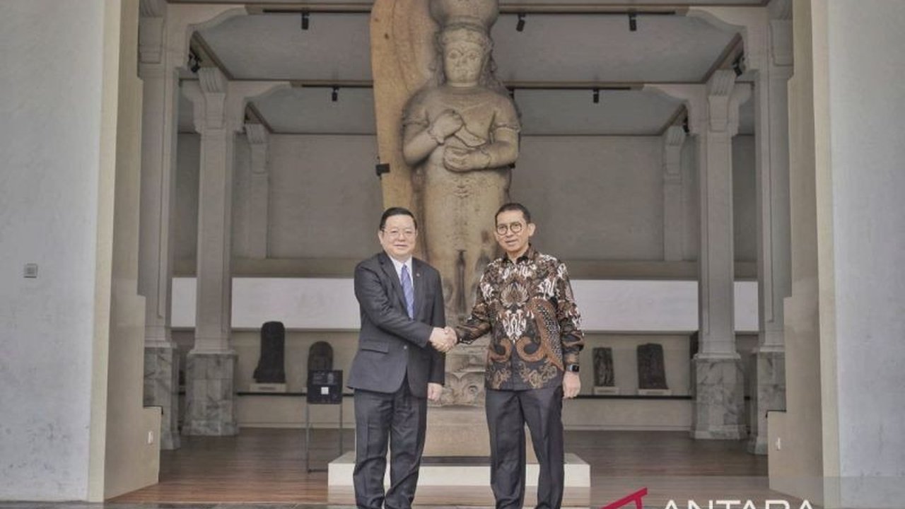 Menteri Kebudayaan Indonesia, Fadli Zon, mendukung pengembangan ASEAN Heritage List untuk mendokumentasikan dan melindungi warisan budaya di kawasan ASEAN, mendorong kolaborasi antar museum, dan memperkuat identitas ASEAN di kancah global.