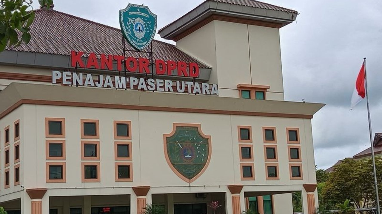 Anggota DPRD Penajam Paser Utara meminta perusahaan berperan aktif dalam pengembangan UMKM di daerah tersebut, termasuk melalui program CSR, guna meningkatkan kesejahteraan masyarakat dan daya saing produk lokal di Ibu Kota Nusantara.