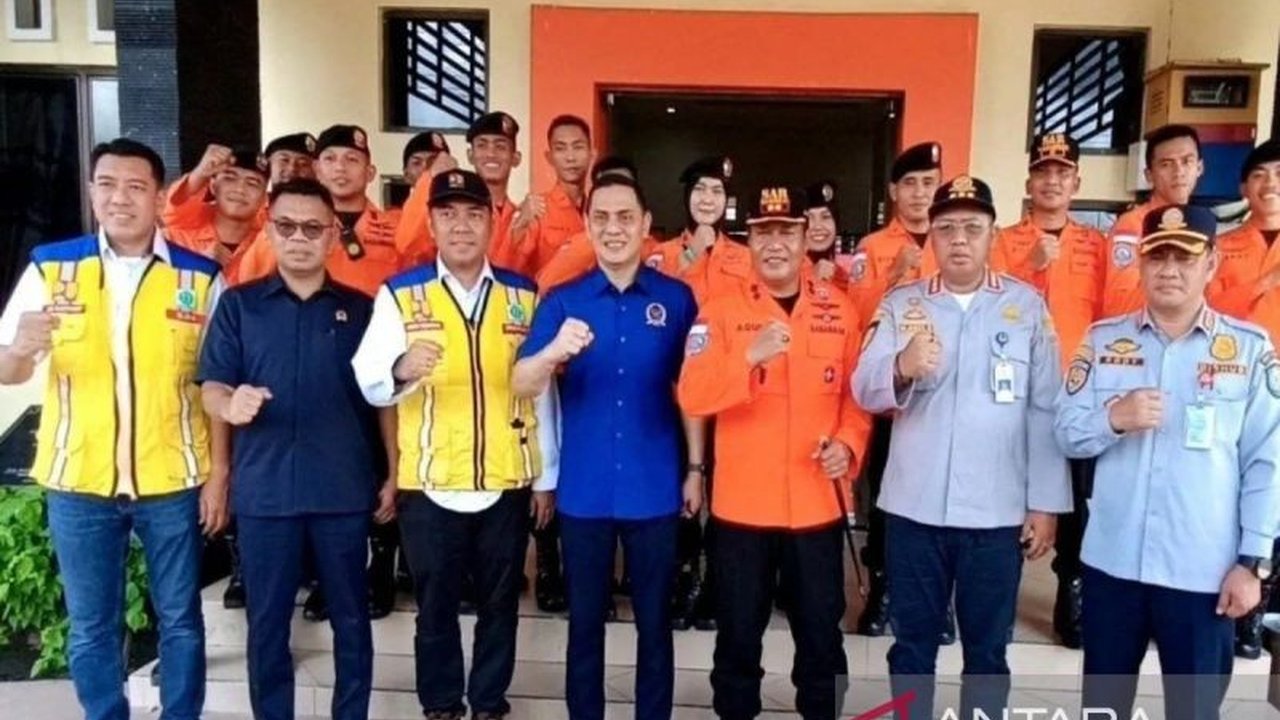 Anggota Komisi V DPR RI, Muhammad Syauqie, menekankan pentingnya peran Basarnas dalam penanggulangan bencana di tengah efisiensi anggaran, meskipun operasional terdampak.