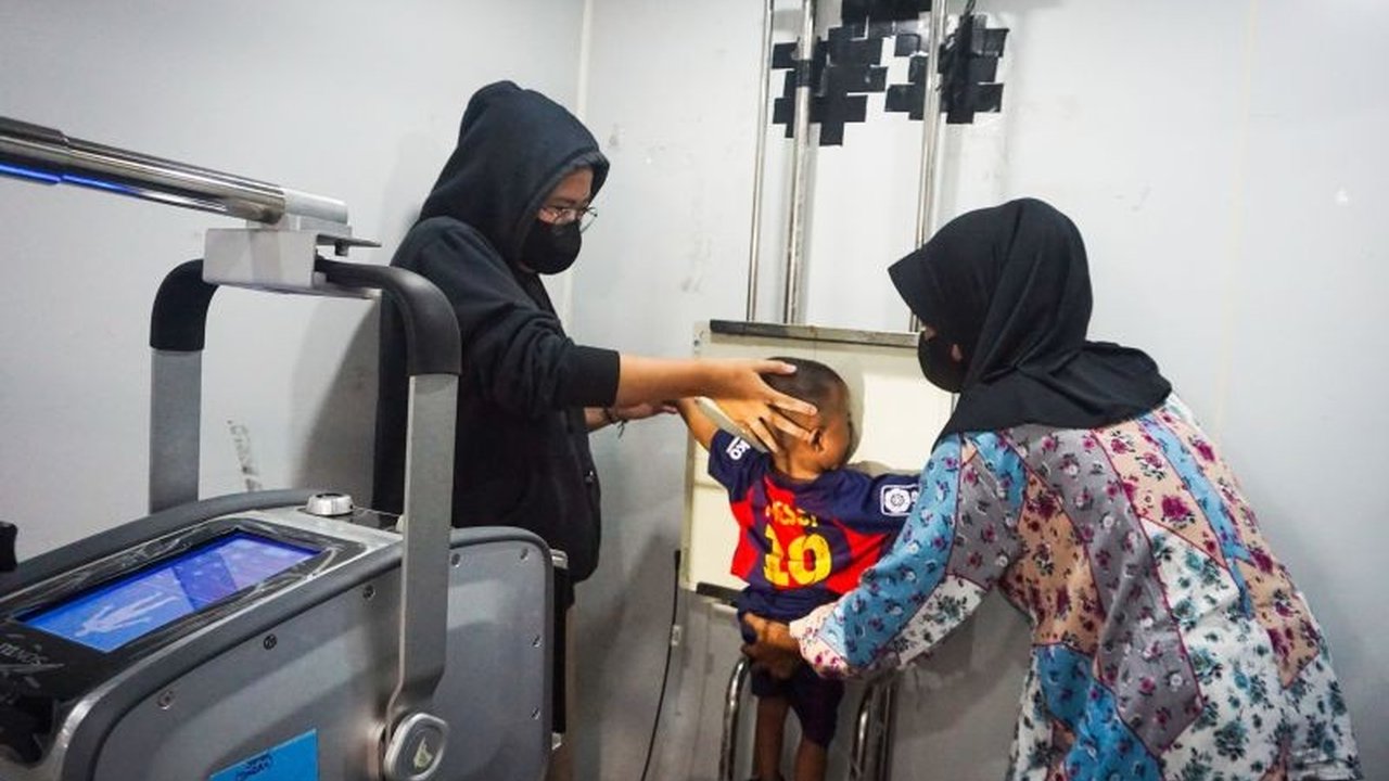 Dokter Arifianto menekankan pentingnya Terapi Pencegahan Tuberkulosis (TPT) pada anak, meskipun sehat, untuk mencegah penyebaran dan dampak buruk TBC.