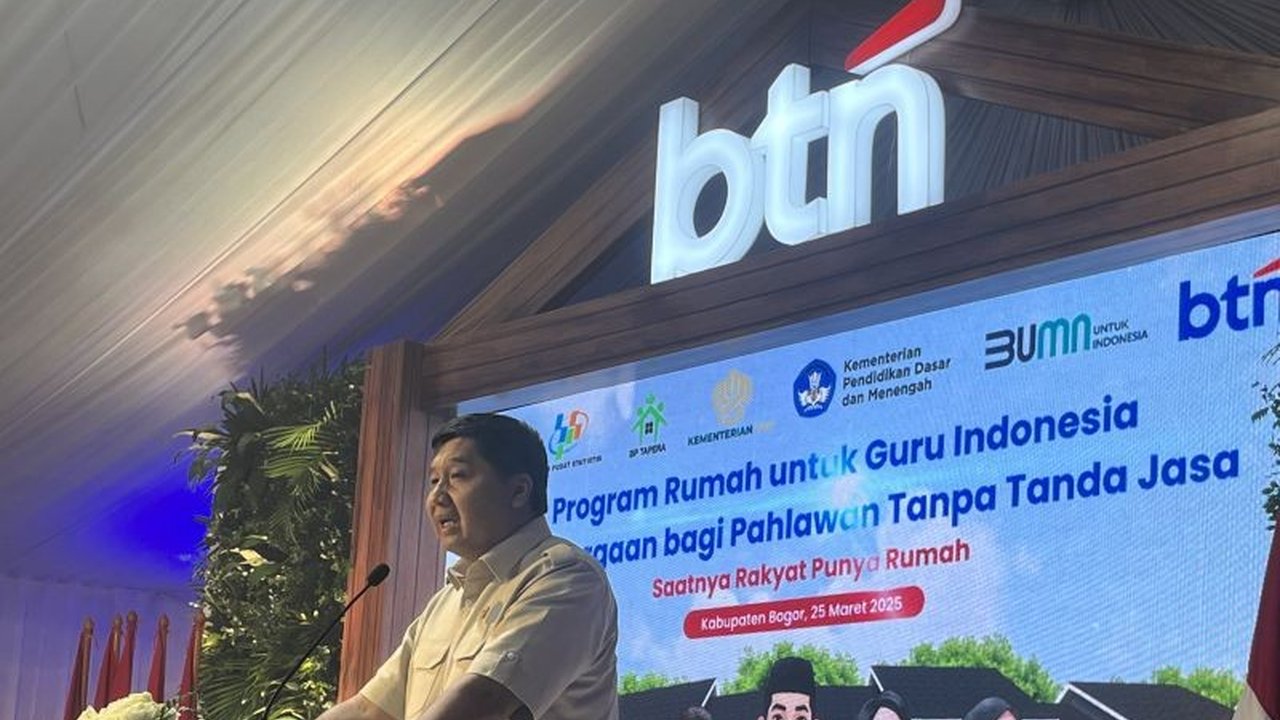Menteri PKP Maruarar Sirait tegaskan komitmen Presiden Prabowo untuk prioritaskan rakyat kecil dengan program rumah subsidi, termasuk 20 ribu unit untuk guru di seluruh Indonesia.