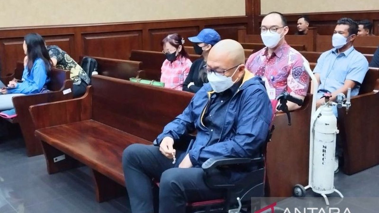 Adik Hendry Lie Didakwa Rugikan Negara Rp300 Triliun dalam Kasus Korupsi Timah