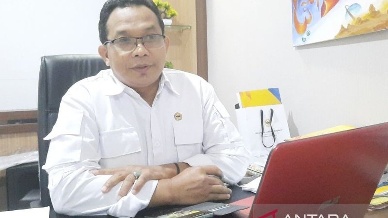 Universitas Lambung Mangkurat (ULM) menyediakan 630 kuota bagi mahasiswa baru penerima KIP Kuliah jalur SNBP 2025, dengan pembebasan biaya kuliah dan tes kesehatan, namun tetap dilakukan verifikasi lanjutan.