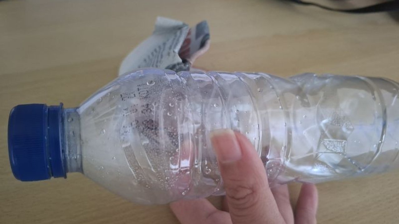 Dinas Lingkungan Hidup Lampung tekankan pentingnya pengelolaan sampah plastik untuk mencegah dampak buruk mikroplastik bagi lingkungan dan kesehatan, serta mengurangi timbulan sampah hingga 1,6 juta ton per tahun.