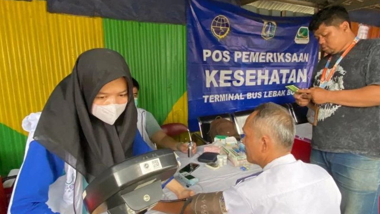 Jelang Idul Fitri 1446 H, Sudinkes Jaksel siapkan 10 posko kesehatan di berbagai titik strategis untuk melayani pemudik dan masyarakat Jakarta Selatan.