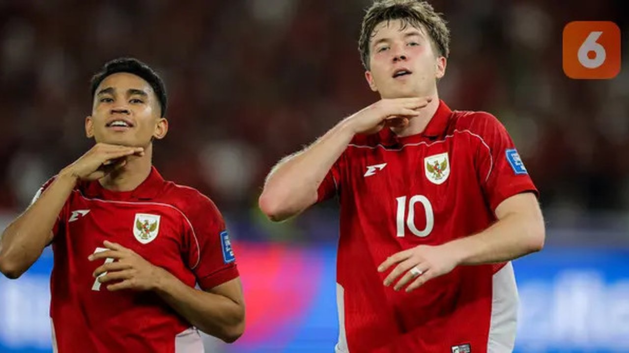 Kerja sama dua pemain Oxford United, Marselino Ferdinan dan Ole Romeny, berhasil membawa Timnas Indonesia unggul 1-0 atas Bahrain pada awal babak pertama, laga kedelapan putaran ketiga Gru