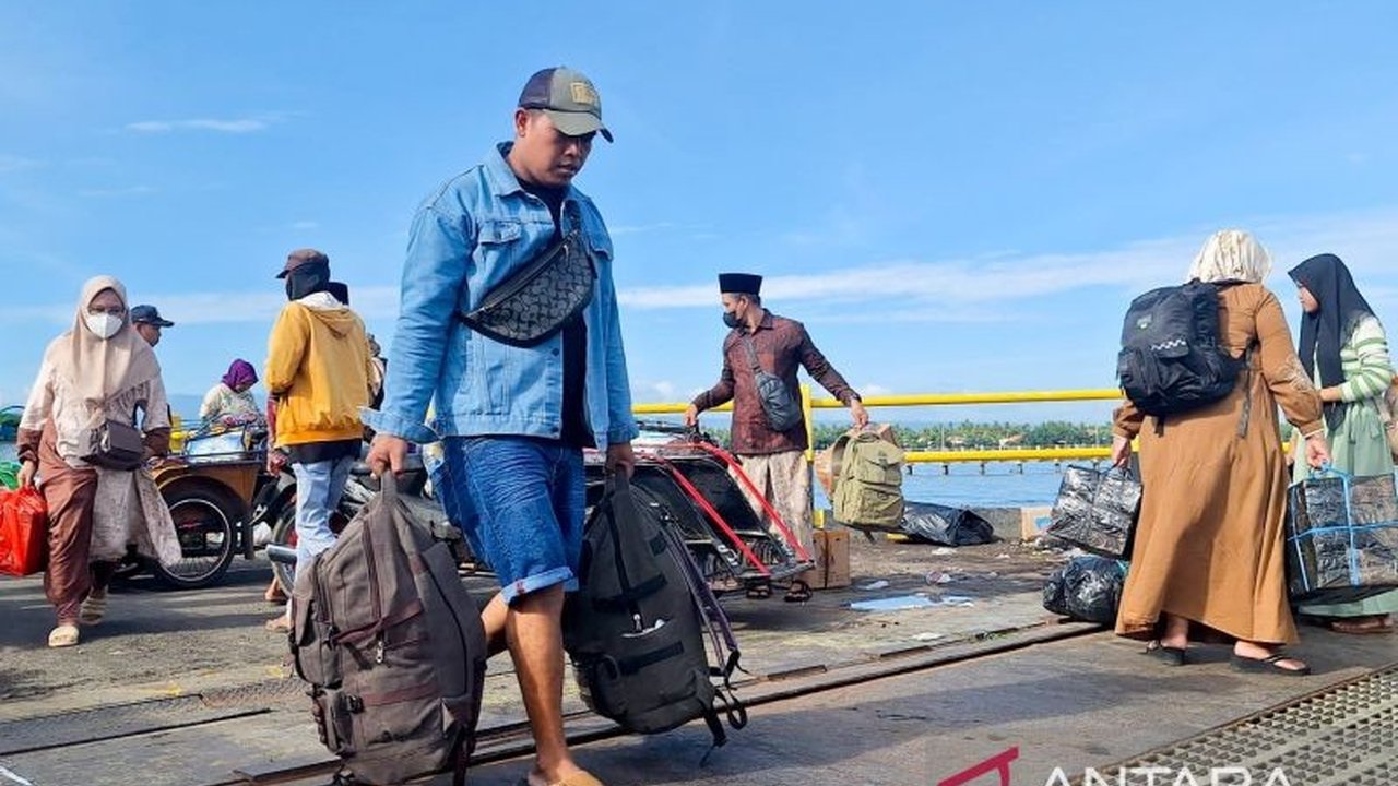 Mudik Lebaran: Penyeberangan Situbondo-Madura Meningkat 40 Persen
