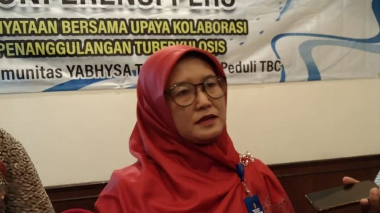 Dinas Kesehatan Tulungagung melaporkan tiga kematian akibat leptospirosis di awal 2025, dengan angka kematian yang mengkhawatirkan, mendorong peningkatan sosialisasi dan pencegahan.