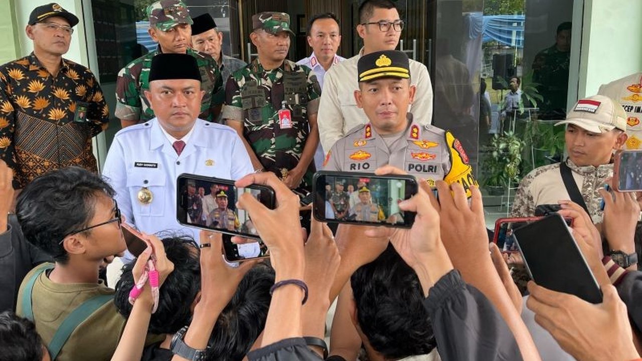 Polres Bogor dan Kodim 0621/Kabupaten Bogor menyediakan layanan penitipan kendaraan gratis bagi masyarakat yang mudik Lebaran 2025, sekaligus meningkatkan patroli keamanan rumah warga yang ditinggal mudik.