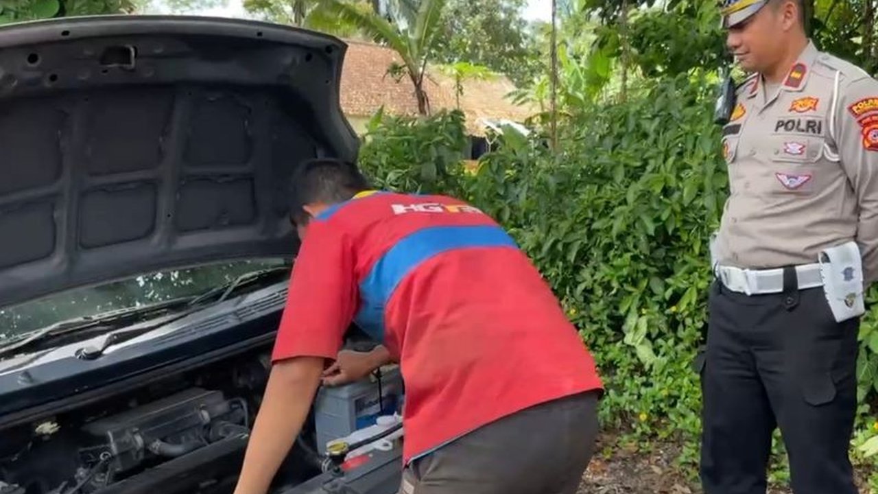 Polres Tasikmalaya berinovasi dengan menyediakan bengkel keliling 24 jam dan layanan call center 110 untuk membantu pemudik yang mengalami kendala kendaraan di jalur mudik.