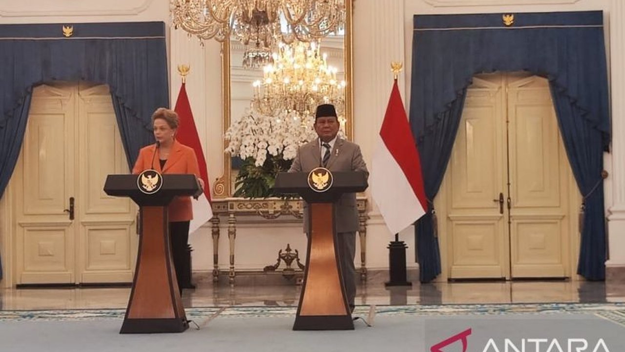 Presiden Prabowo Subianto mengumumkan bergabungnya Indonesia ke New Development Bank (NDB), bank pembangunan multilateral negara-negara BRICS, untuk mendukung proyek pembangunan berkelanjutan dan pertumbuhan ekonomi.