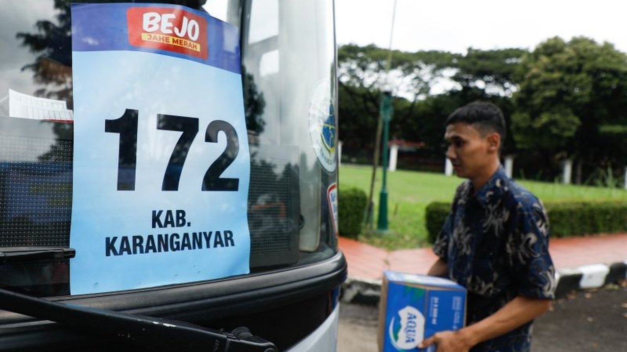 Program mudik gratis Pemprov Jateng siap antar 14.374 pemudik ke 35 kabupaten/kota dengan 289 bus dan 2 kereta api, dimulai Rabu, 26 Maret 2025.