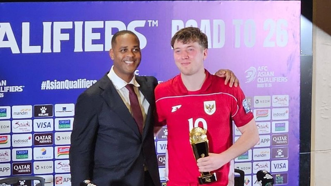 Pelatih Timnas Indonesia, Patrick Kluivert, memberikan pujian setinggi langit kepada Rizky Ridho dan Joey Pelupessy atas penampilan impresif mereka di laga kualifikasi Piala Dunia 2026 melawan Bahrain.