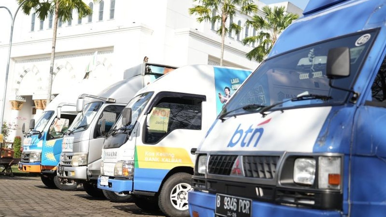 Bank Indonesia Kalbar melaporkan stok uang baru untuk Lebaran 2025 tinggal 40 persen, masyarakat diimbau segera menukarkan uang sebelum kehabisan.