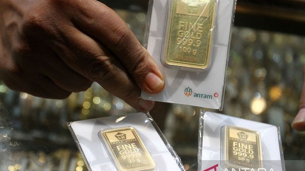 Harga Emas Antam Turun, UBS Naik! Cek Daftar Harga Terkini