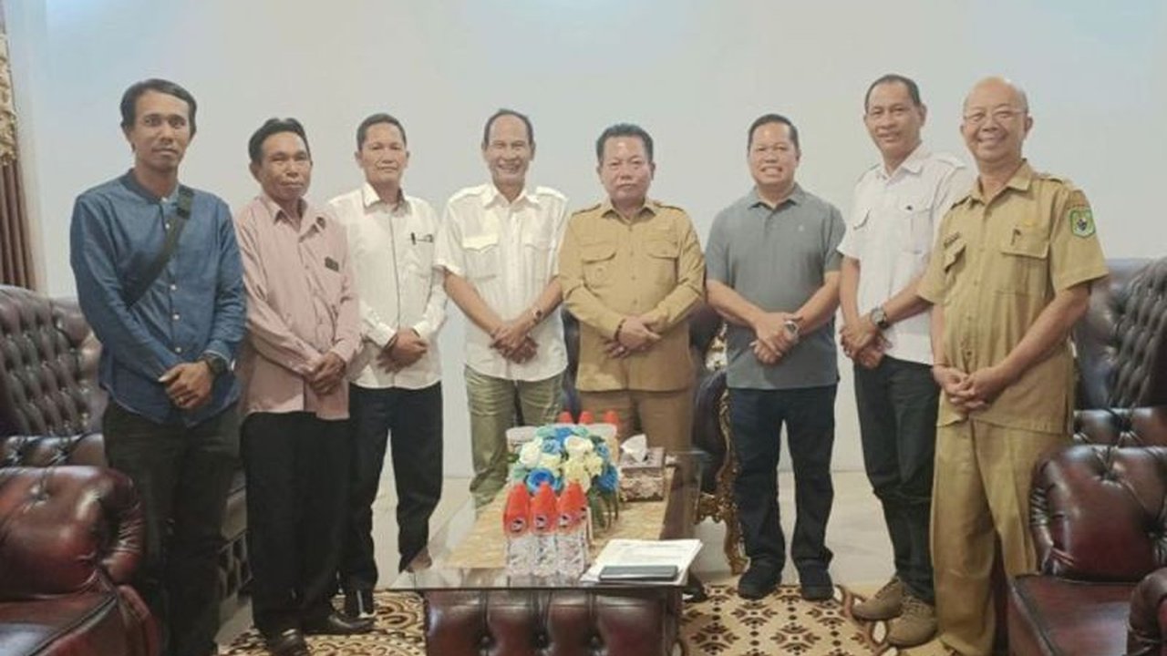 Bupati Kapuas, Muhammad Wiyatno, memberikan dukungan penuh terhadap pelaksanaan Dharma Santi Nyepi Saka 1947 Tahun 2025 di Kabupaten Kapuas, Kalimantan Tengah, sebagai bentuk toleransi dan kerukunan umat beragama.
