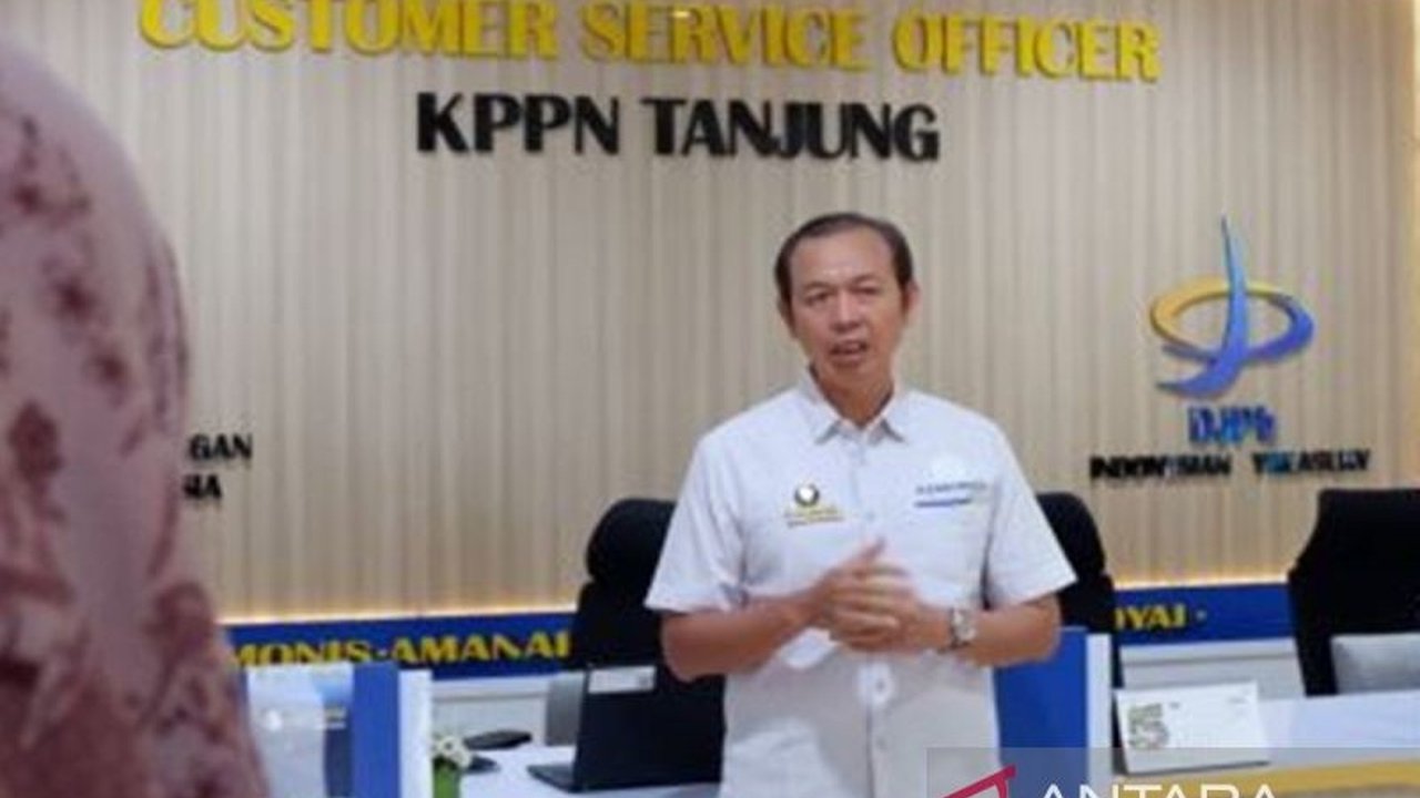 Kantor Pelayanan Perbendaharaan Negara (KPPN) Tanjung menyalurkan tunjangan hari raya (THR) sebesar Rp24,78 miliar kepada 4.455 ASN di Kalimantan Selatan, meliputi ASN, Polri, PPPK, dan PPNPN.