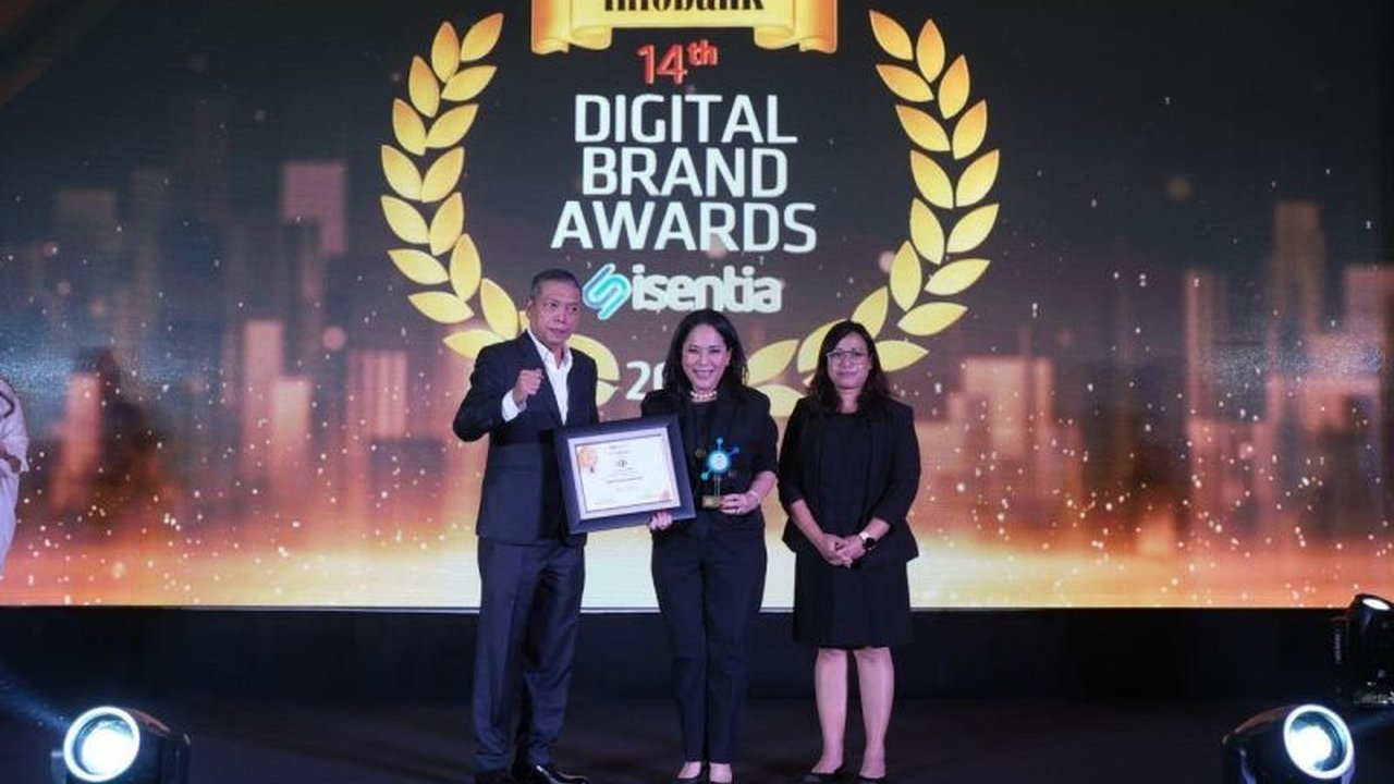 Indonesia Re, perusahaan reasuransi BUMN, meraih penghargaan bergengsi di Anugerah BUMN 2025 dan Infobank Awards 2025,  menunjukkan komitmennya pada inovasi digital dan layanan terbaik.