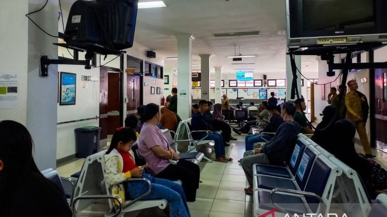 Pemerintah Kabupaten Natuna memastikan layanan UGD di RSUD dan 15 puskesmas tetap beroperasi 24 jam selama libur Lebaran, meskipun layanan poliklinik dan manajemen ditutup sementara.