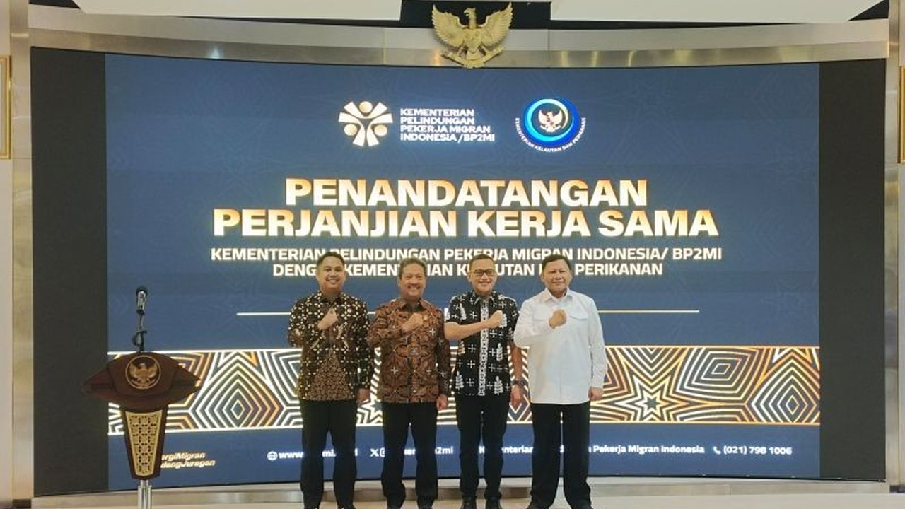 KemenP2MI dan KKP resmi menjalin kerja sama untuk meningkatkan kompetensi pekerja migran Indonesia (PMI) di sektor kelautan dan perikanan melalui pelatihan bersertifikasi internasional.