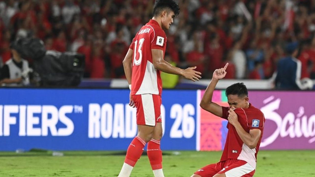 Pemain Timnas Indonesia, Rizky Ridho, prioritaskan keberhasilan tim lolos Piala Dunia 2026 daripada target pribadi, usai penampilan solidnya di laga melawan Bahrain.