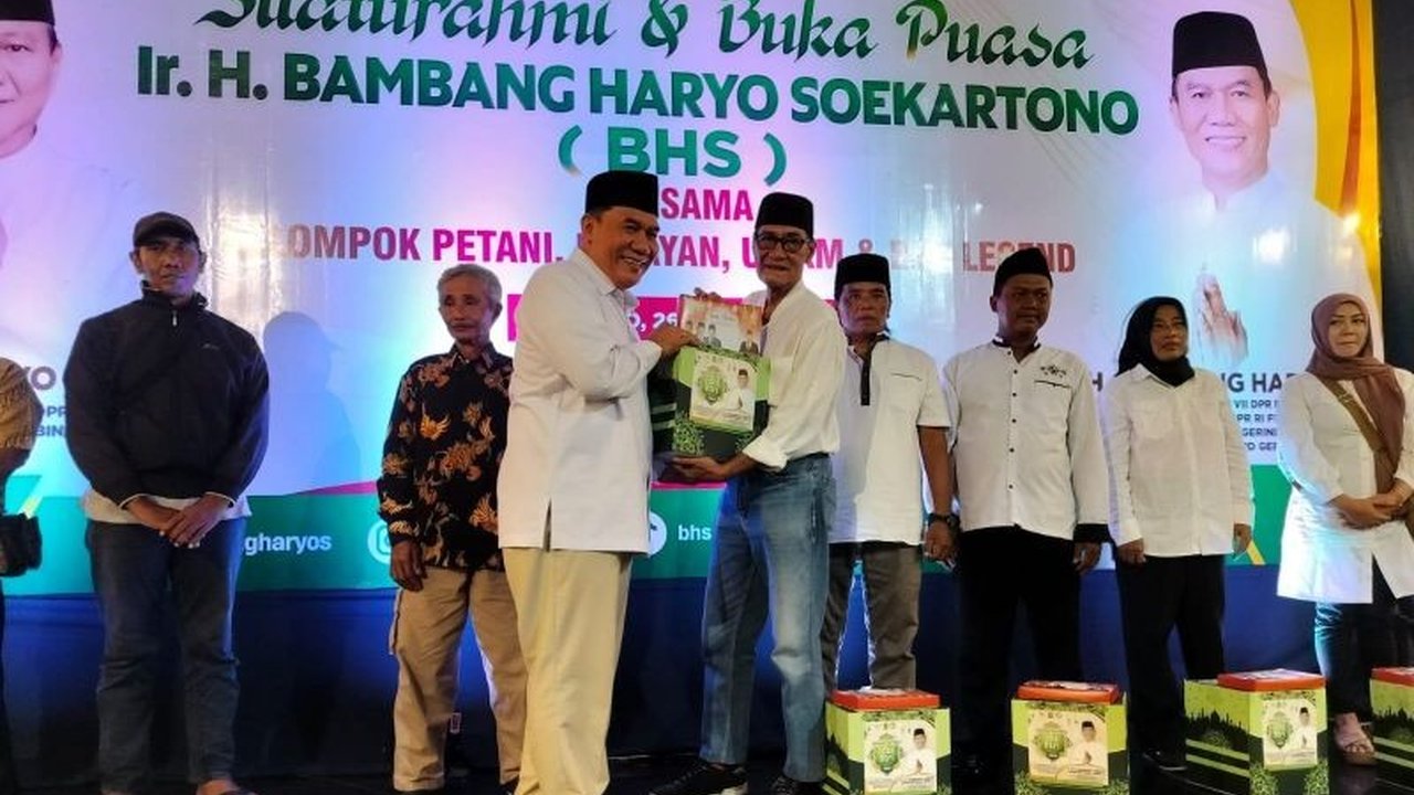 Anggota Komisi VII DPR RI Bambang Haryo Soekartono menyerap aspirasi petani, nelayan, dan UMKM Sidoarjo, membahas program pemerintah pusat dan daerah untuk meningkatkan kesejahteraan masyarakat.