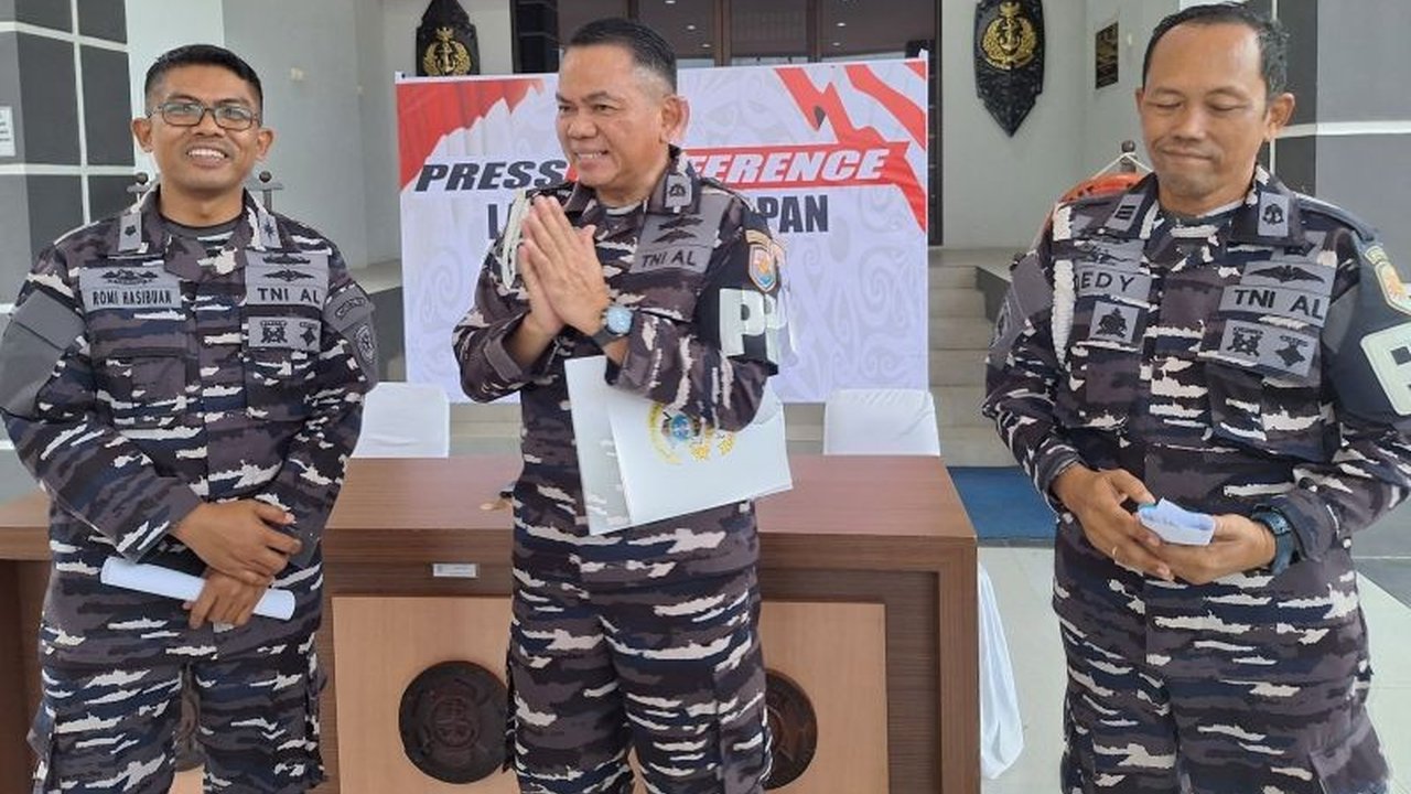 TNI AL mengakui keterlibatan seorang oknum anggota dalam dugaan pembunuhan jurnalis wanita, Juwita, di Banjarbaru, Kalimantan Selatan; pelaku terancam hukuman berat.