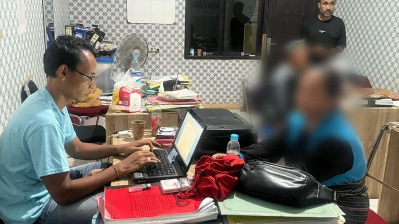 Seorang ibu di Manggarai Barat, NTT, tega membuang bayinya yang merupakan hasil hubungan gelap dan kini terancam hukuman 15 tahun penjara.