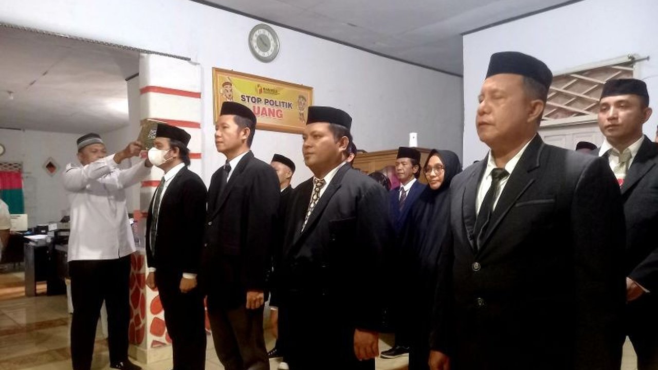 Bawaslu Gorontalo Utara Lantik Pengawas Kecamatan, Awasi PSU Pilkada 2024