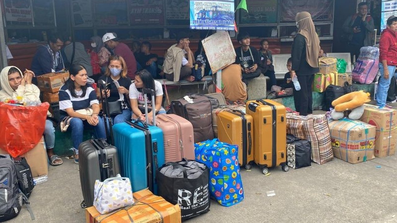 H-6 Lebaran, Terminal Lebak Bulus Jakarta Selatan telah memberangkatkan 4.708 pemudik dengan prediksi puncak arus mudik pada H-5.
