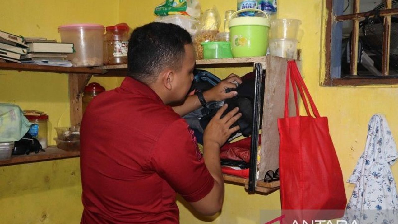 Lapas Gorontalo melakukan penggeledahan dan tes urine, menemukan barang terlarang namun nihil narkoba, menunjukkan komitmen keamanan dan ketertiban.