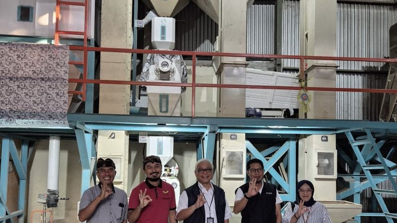 Bulog Bali memastikan ketersediaan beras mencapai 13 ribu ton untuk memenuhi kebutuhan masyarakat selama Hari Raya Nyepi dan Idul Fitri 2025, menjaga stabilitas harga.