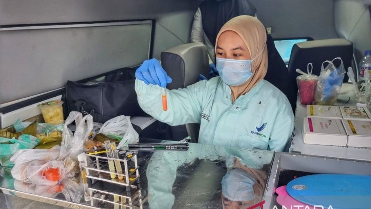 Balai POM Manokwari menyatakan takjil di tiga kabupaten aman dikonsumsi setelah memeriksa 231 sampel, dengan penurunan temuan bahan berbahaya dibandingkan tahun lalu.