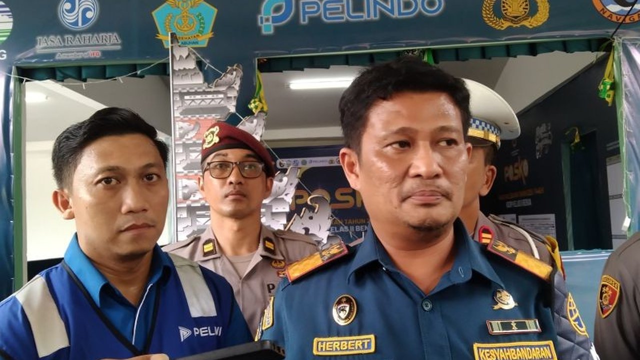 Kantor Kesyahbandaran dan Otoritas Pelabuhan (KSOP) Benoa memastikan 97 kapal di Bali laik berlayar untuk angkutan Lebaran 2025, meliputi kapal wisata dan penumpang di berbagai pelabuhan.